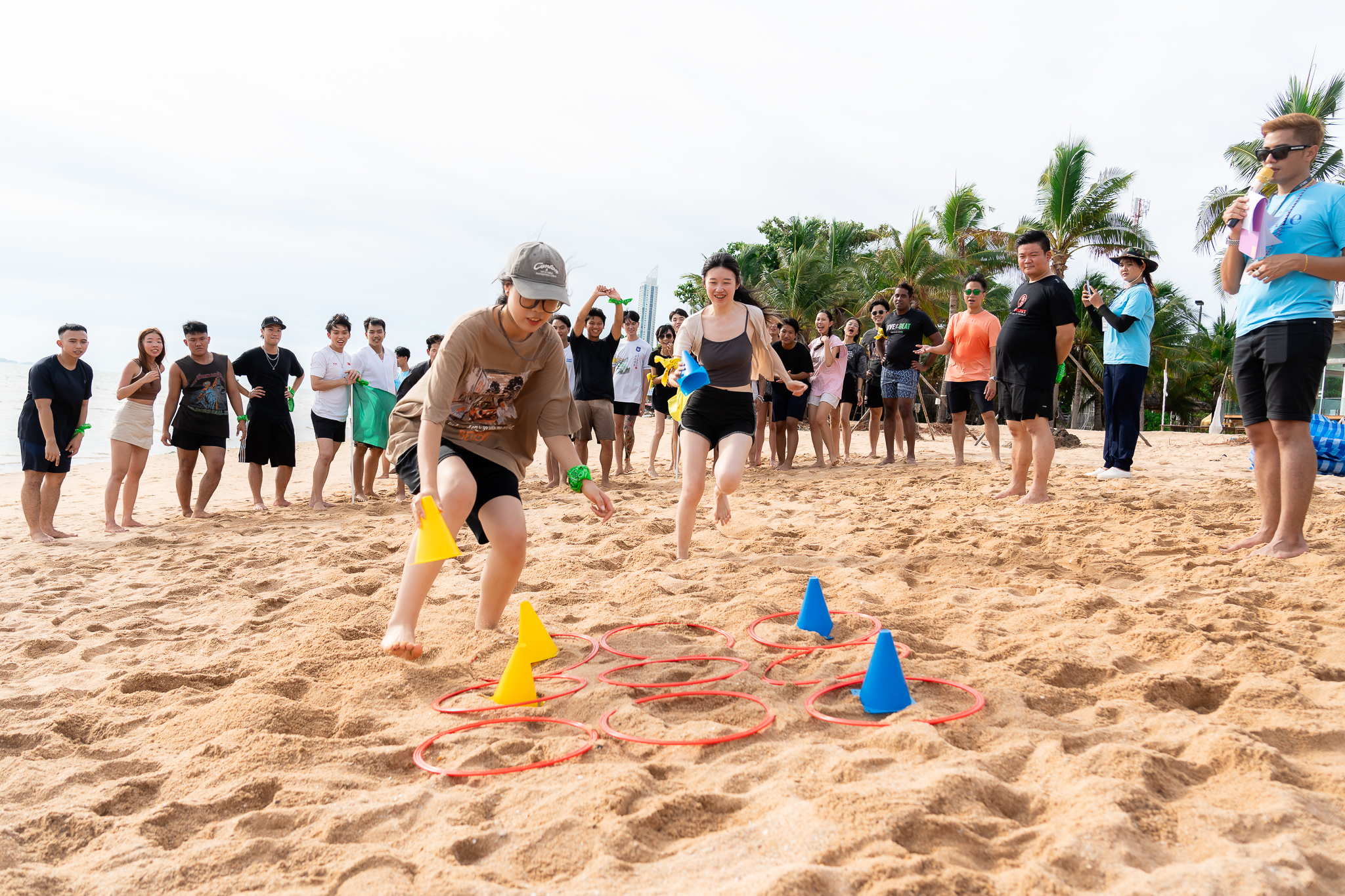 Team Building สุดมันส์ กีฬาชายหาด พัทยา 2024 | Smileyim SmileTravels