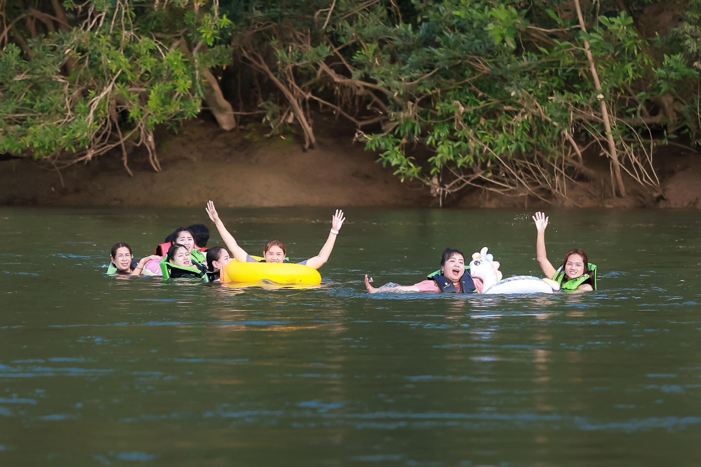 SUNWA COMPANY TOUR 2024 ณ ไทรโยค มันตรา รีสอร์ท | จัดทัวร์องค์กรคุณภาพ โดย Smile Travel